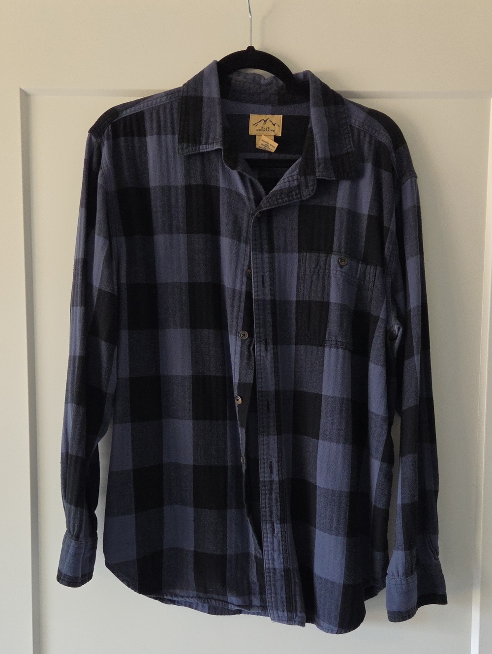 Men's Blue and Black Plaid Flannel Button-Up Shirt